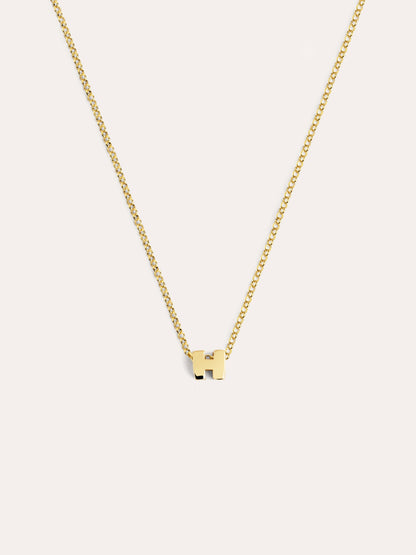 Złoty naszyjnik z personalizowanym inicjałem