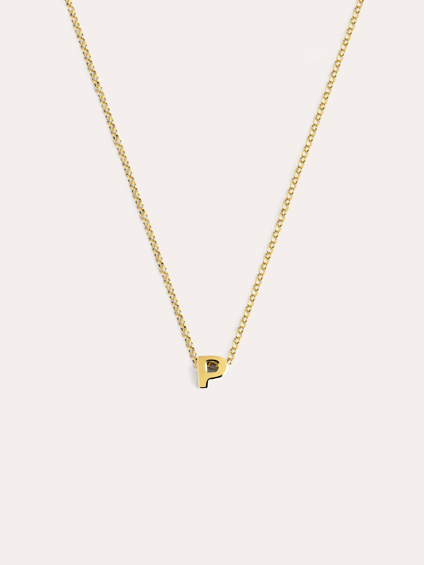 Złoty naszyjnik z personalizowanym inicjałem